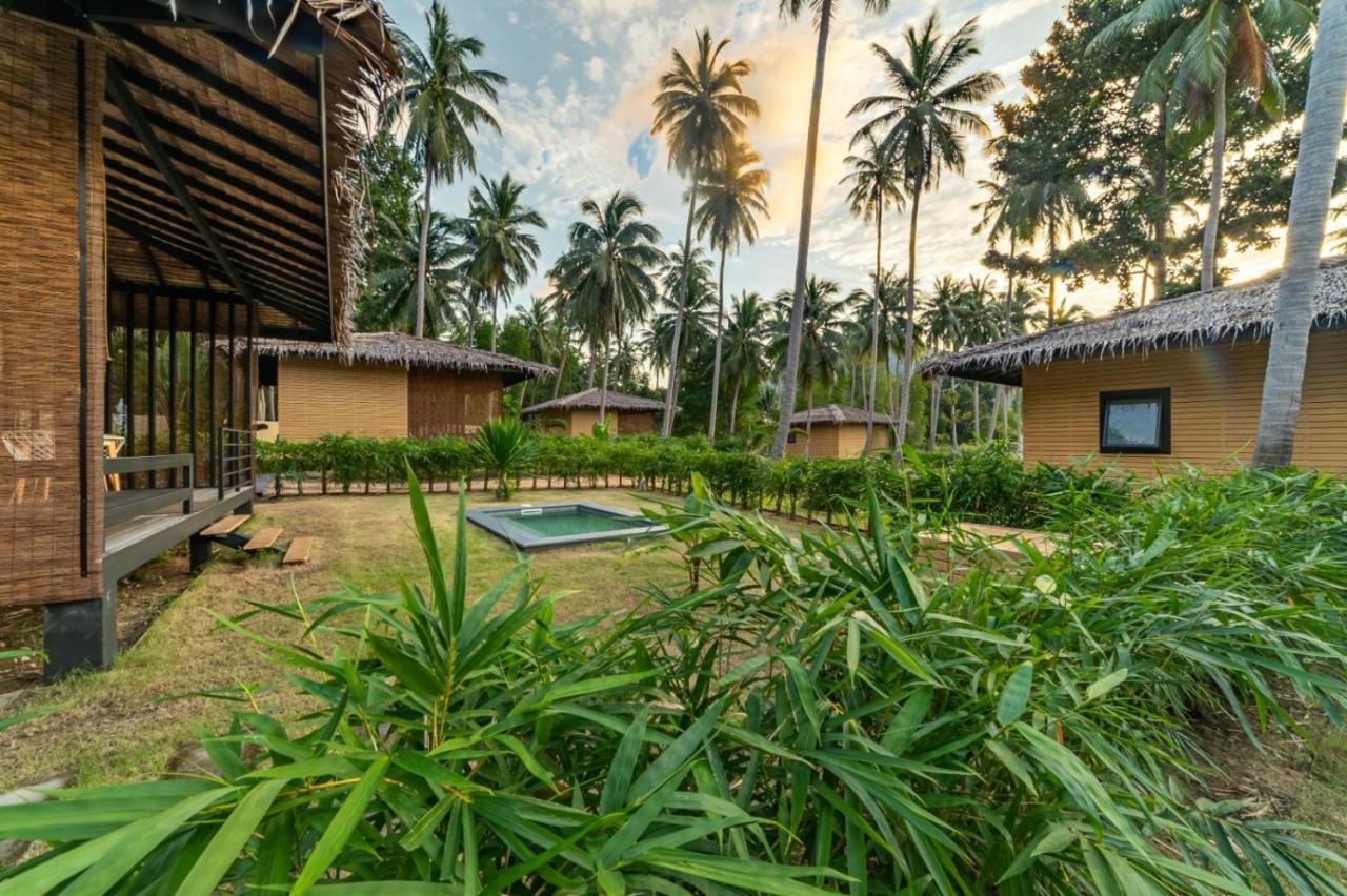 Suan Residence - Exotic And Contemporary Bungalows With Private Pool Chaloklum Luaran gambar